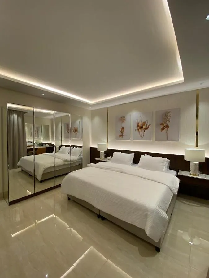 Riyadh Luxury الملقا 2 דירה